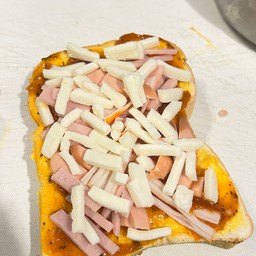 แฮม+ไส้กรอก+ชีส