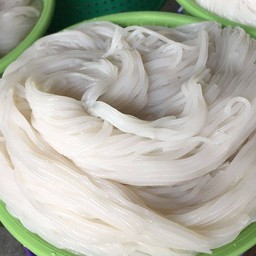 เส้นขนมจีน
