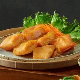 เปาะเปี๊ยะกุ้งไข่เค็ม