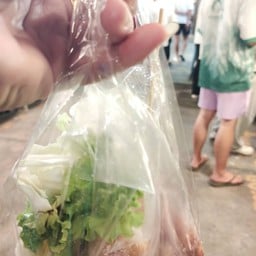 นิตยา ไส้กรอกวุ้นเส้น