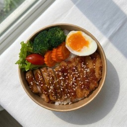 ข้าวไก่เทอริยากิ ทูโทน (Duo Chicken Teriyaki with Japanese Rice)
