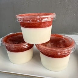 พานาคอตต้า สตอเบอร์รี่