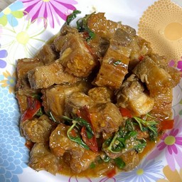 ยัยหมูกรอบ ตามสั่ง