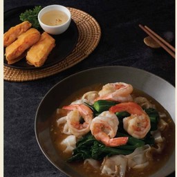 ชุดราดหน้า + เปาะเปี๊ยะกุ้ง