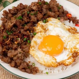 ข้าวหมูสับคั่วน้ำปลา