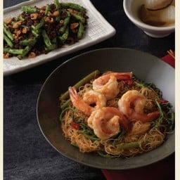 ชุดหมี่กระเฉดกุ้ง