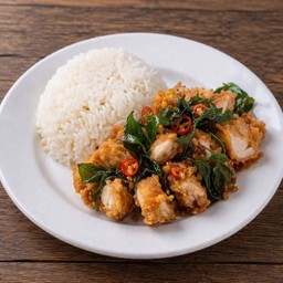 ข้าวกะเพราไก่ทอด