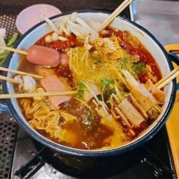 เนื้อเสียบไม้ ไส้กรอกอีสาน ลูก ชิ้นทอด