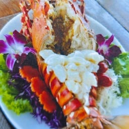 กุ้งมังกรย่างเนย (ขนาด 1-3 ขีด)