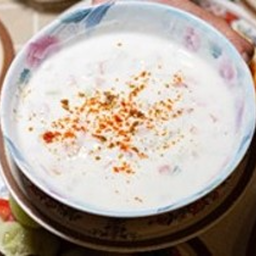 สลัดนมเปรี้ยว Yogurt Salad (Raita)