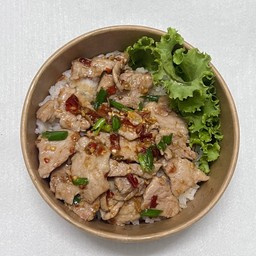 ข้าวหมูผัดพริกกระเทียม