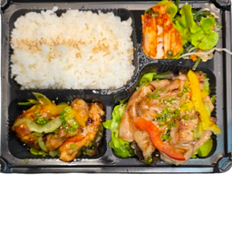 ไก่และคอหมูย่างเบนโตะ(Chicken&Pork Jowl Bento)