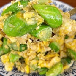แตงกวาผัดไข่