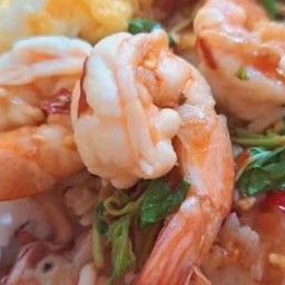 ข้าวไข่ข้นกระเพราทะเล