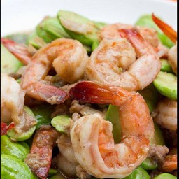 ผัดกะปิกุ้งสะตอ