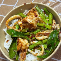 ผัดพริกแกงทะเลลล