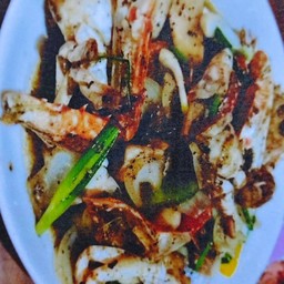 ปูม้าผัดพริกไทยดำ