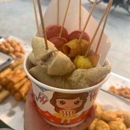 ทอดเพลิน ทอดเพลิน หน้าCJชุมชนบ่อหิน