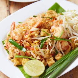 เส้นเล็ก ผัดไท กุ้งสด