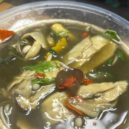 แกงหน่อไม้ (หน่อไม้สด)