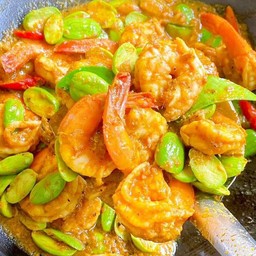 ผัดเผ็ดกุ้งสะตอ