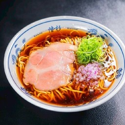 芳醇醤油鶏そば Chicken based Shoyu Ramenราเม็งโชยุซุปไก่