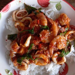 ผัดพริกแกงทะเล