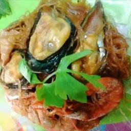 ราชากุ้งอบวุ้นเส้นเมืองช้าง