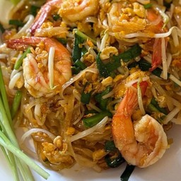 ข้าวผัดกะทะร้อน/ผัดไทยพี่ตี๋ สี่แยกบ่ะตั้ด สาขา3