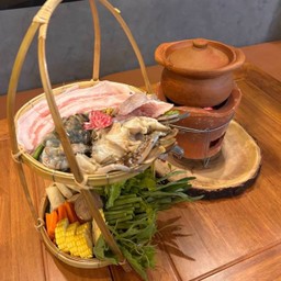 Karen-Style Talabaw Hot pot(Chicken,Pork)