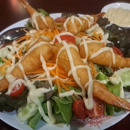 สลัดกุ้งทอด