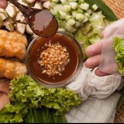 คุณศรีแหนมเนือง ข้าวเกรียบปากหม้อ กุ้งเผา ลาดพร้าว