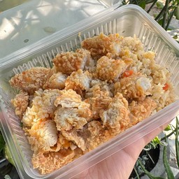 ข้าวผัดไก่กรอบ