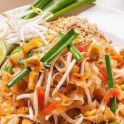 ผัดไทยไก่