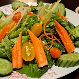 สลัดปูอัดซอสญี่ปุ่น