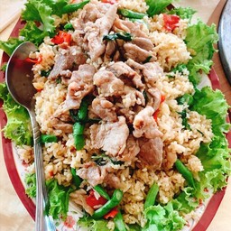 ข้าวผัดหมู