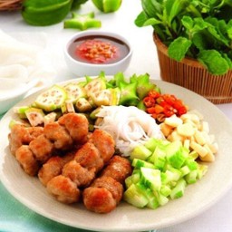 แหนมเนือง ( ใหญ่ )