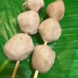 หลีตรงเฮง ลูกชิ้นทอดน้ำจิ้มโครตเด็ด