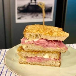 Ham&Cheese Toastie sourdough