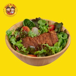 สลัดไก่ย่างสไปซี่