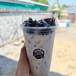 เฉาก๊วยนมสด