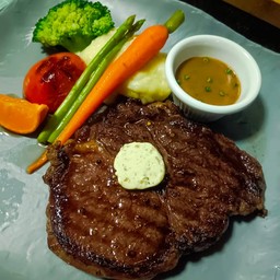 สเต็กเนื้อริบอาย