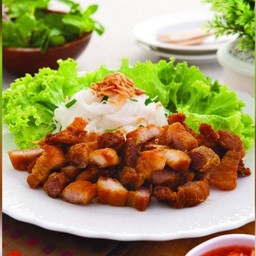 เส้นหมี่หมูทอด
