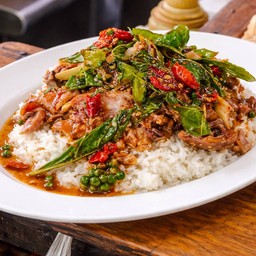 ข้าวราดขี้เมาขาหมู