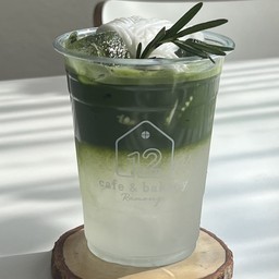 มัทฉะน้ำมะพร้าวสด