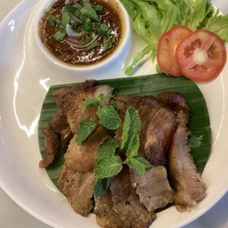 คอหมูย่างจิ้มแจ่ว