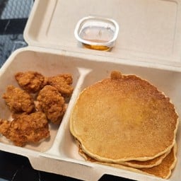 The Pancake Bar ลาดกระบัง 38