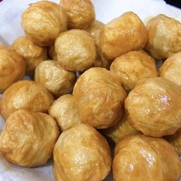 ลูกชิ้นหมูทอด