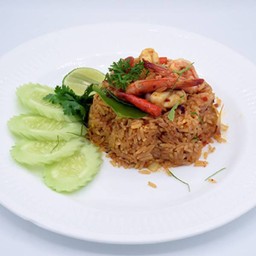 ข้าวผัดต้มยำกุ้งไข่ดาว