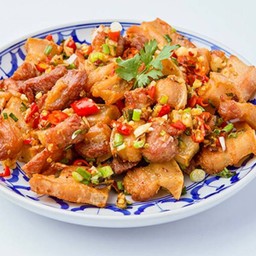 หมูสามชั้นผัดพริกเกลือ